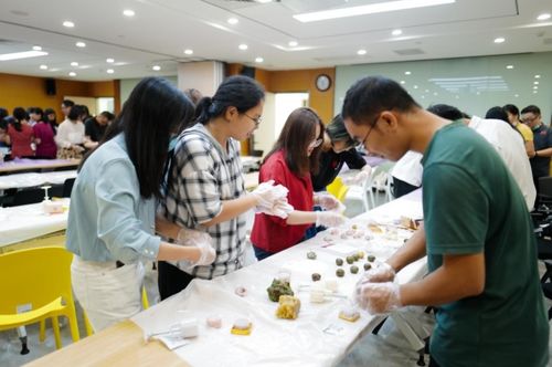 自制廉心月 濃濃南咨情——南寧工程咨詢集團開展節前廉政教育暨中秋月餅DIY制作主題活動